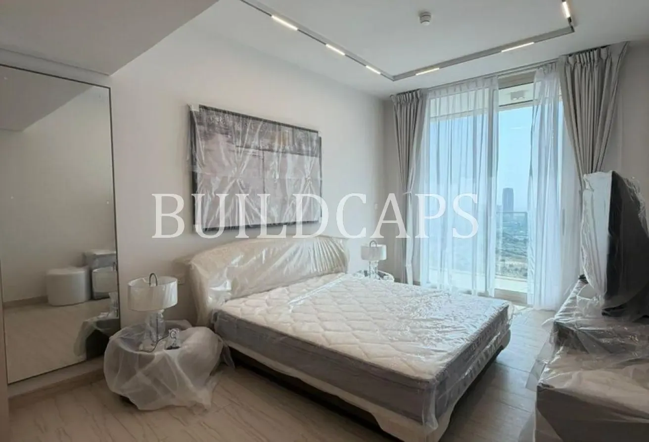 1 BR Furnished Apartment with Landmark View