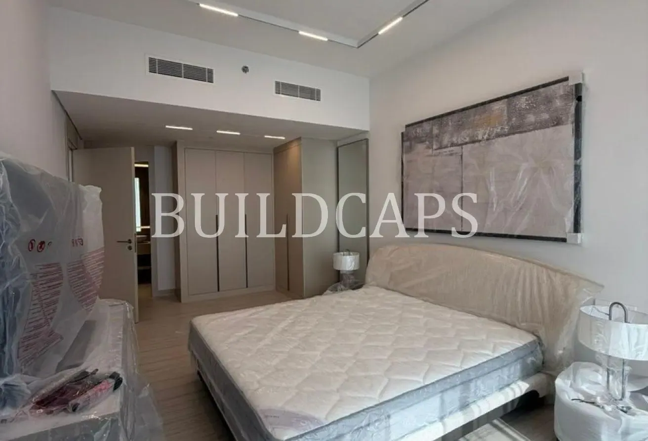 1 BR Furnished Apartment with Landmark View