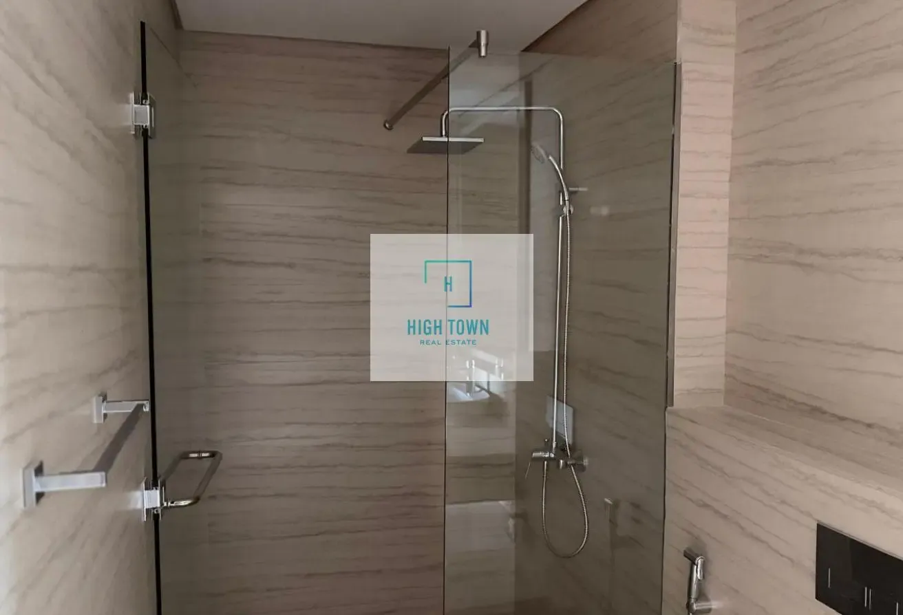 BRAND NEW! FULLY FURNISHED! TOP FLOOR! CITY VIEW