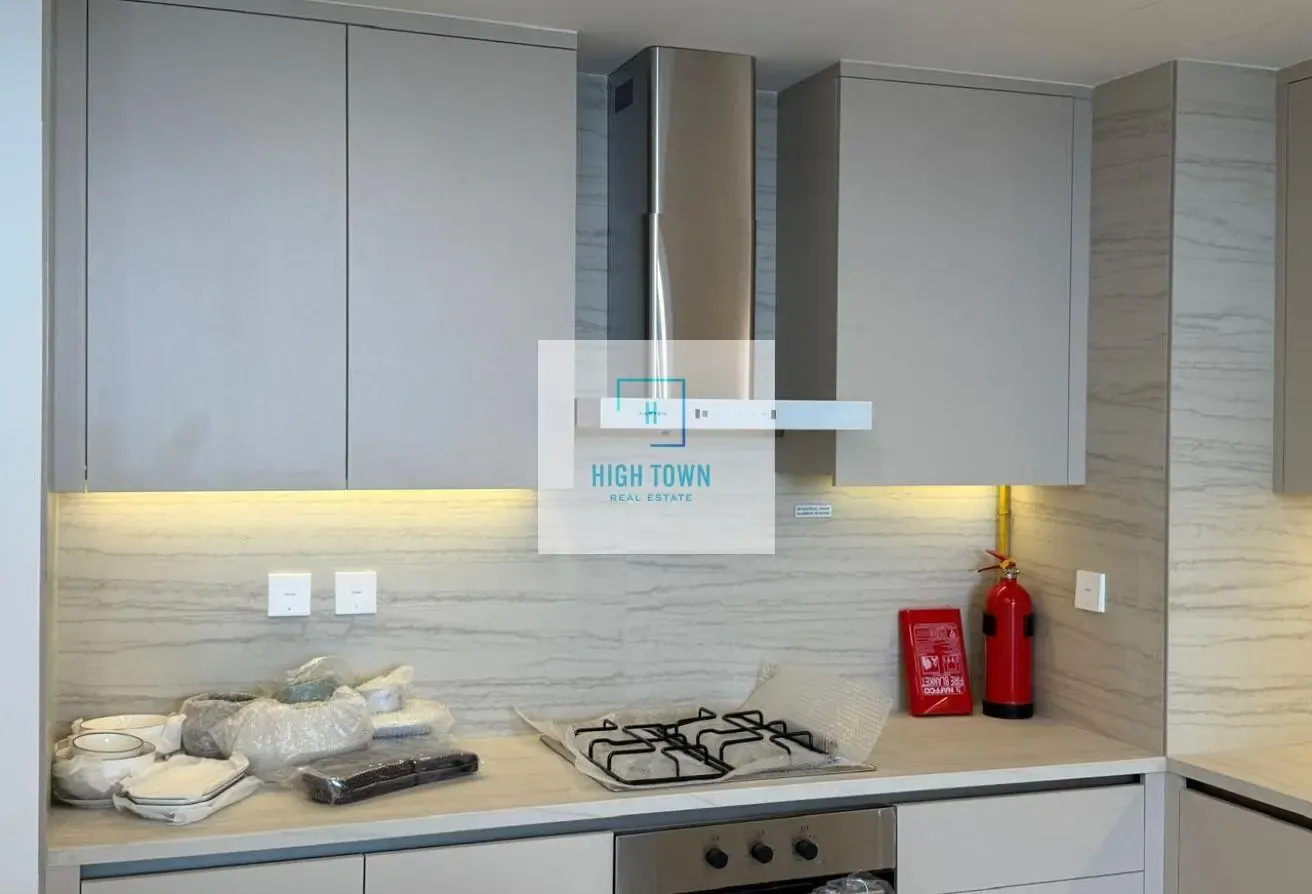 FULLY FURNISHED! TOP FLOOR! BRAND NEW