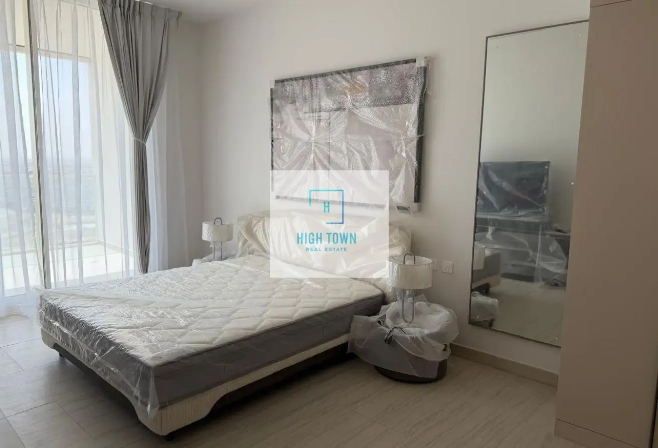 FULLY FURNISHED! TOP FLOOR! BRAND NEW