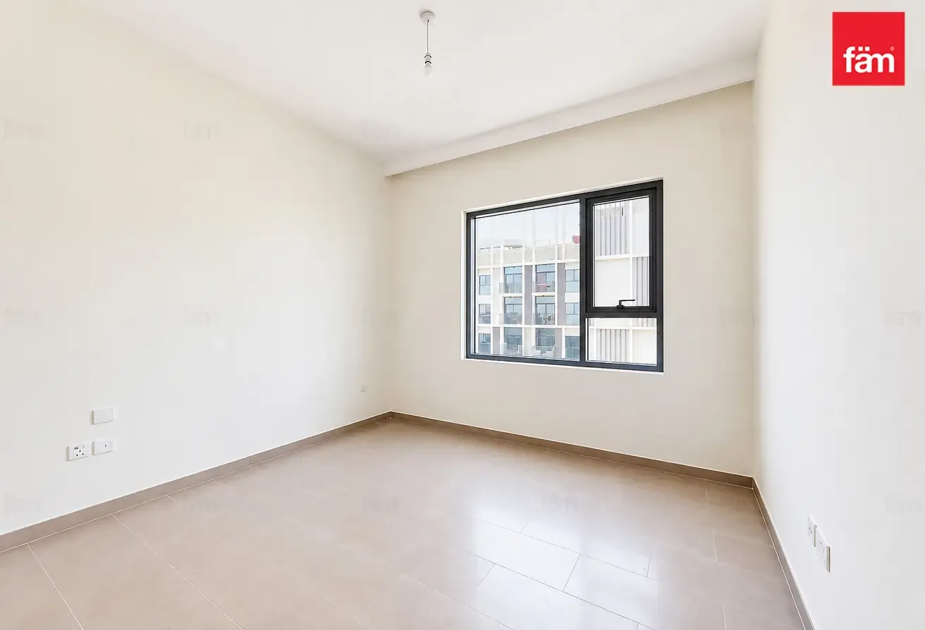 Bright | High Floor | Pool View | The Best Layout