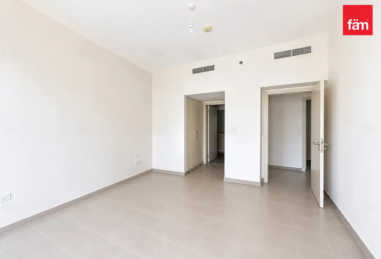 Bright | High Floor | Pool View | The Best Layout