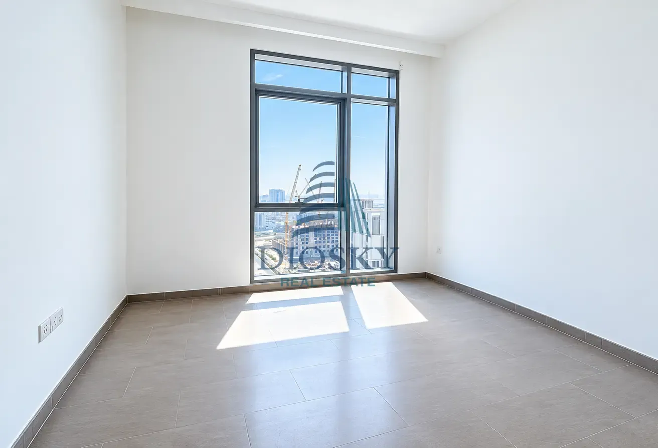 Luxury Apartment  | Good View | Vacant Now