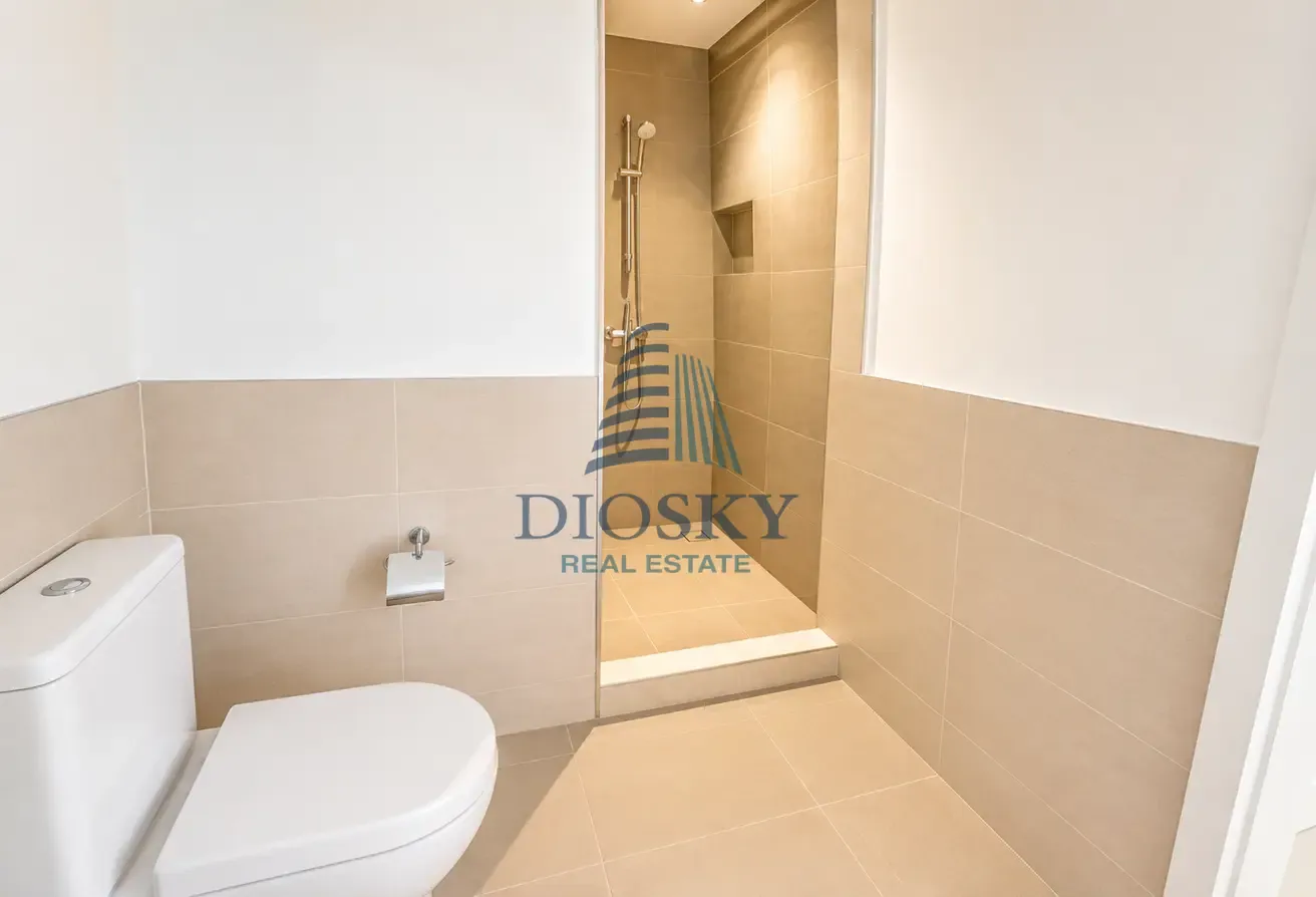 Luxury Apartment  | Good View | Vacant Now