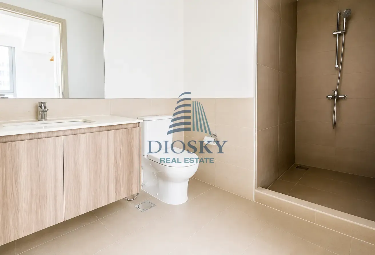 Luxury Apartment  | Good View | Vacant Now