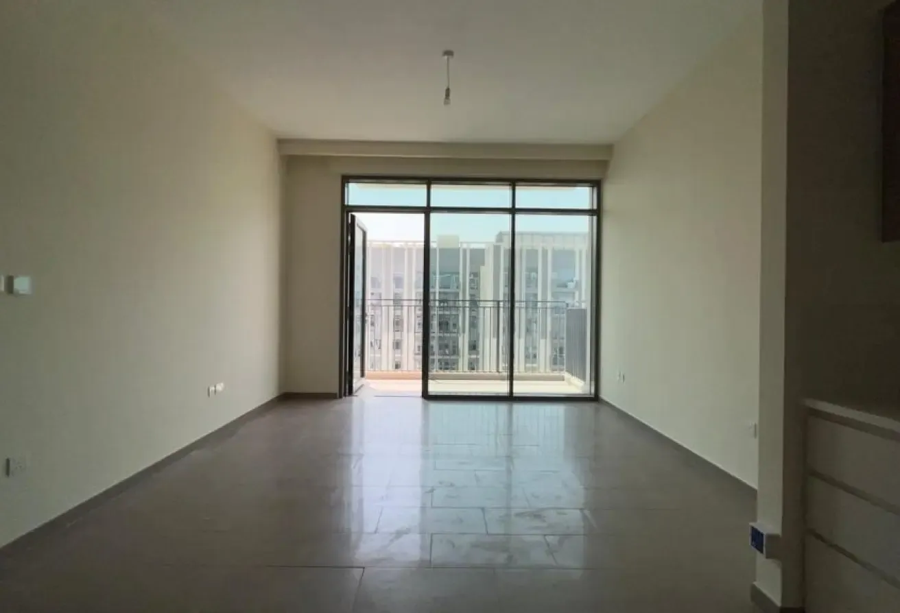 PARK HEIGHTS 2 TOWER 2 2BHK FOR RENT 98K 1 CHEQUE!