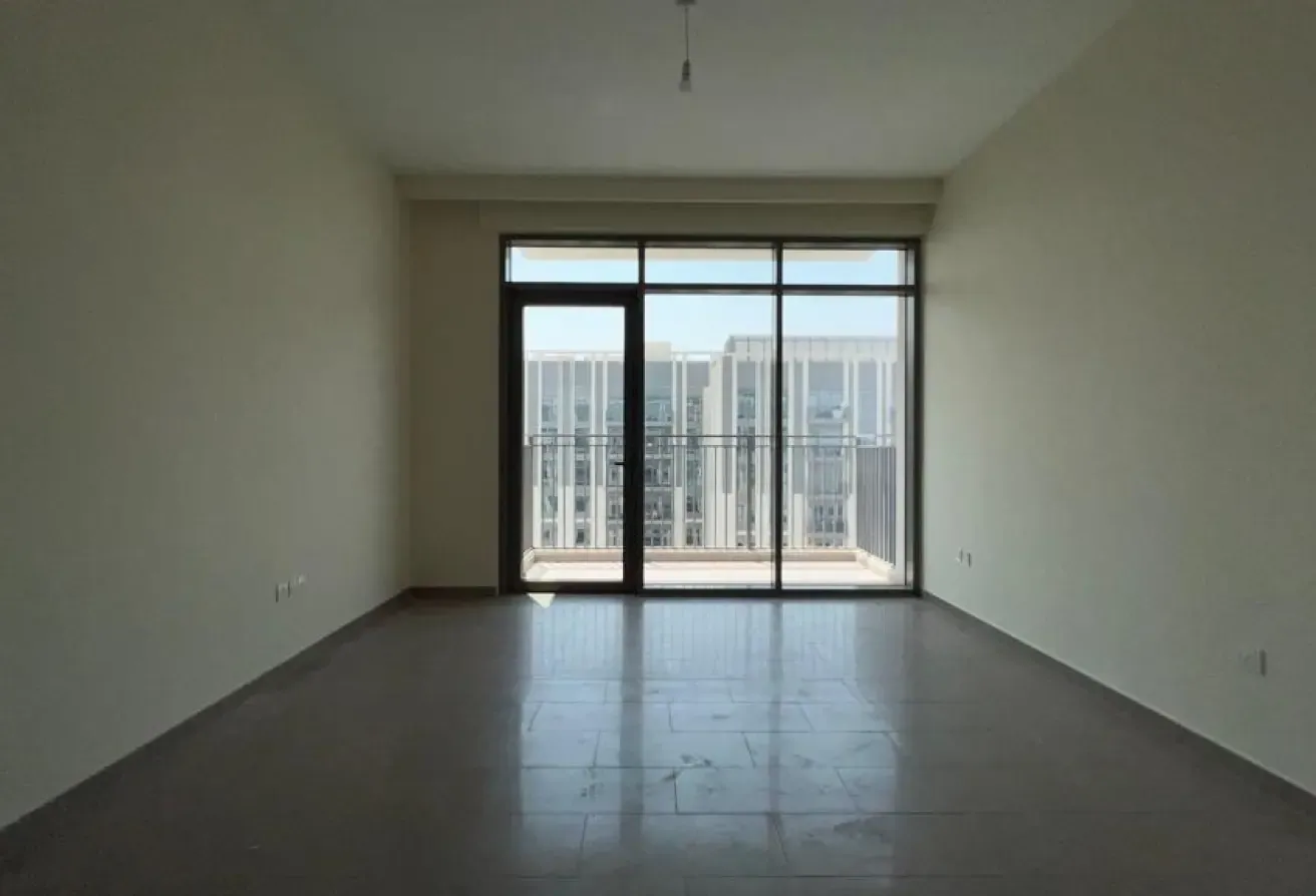 PARK HEIGHTS 2 TOWER 2 2BHK FOR RENT 98K 1 CHEQUE!
