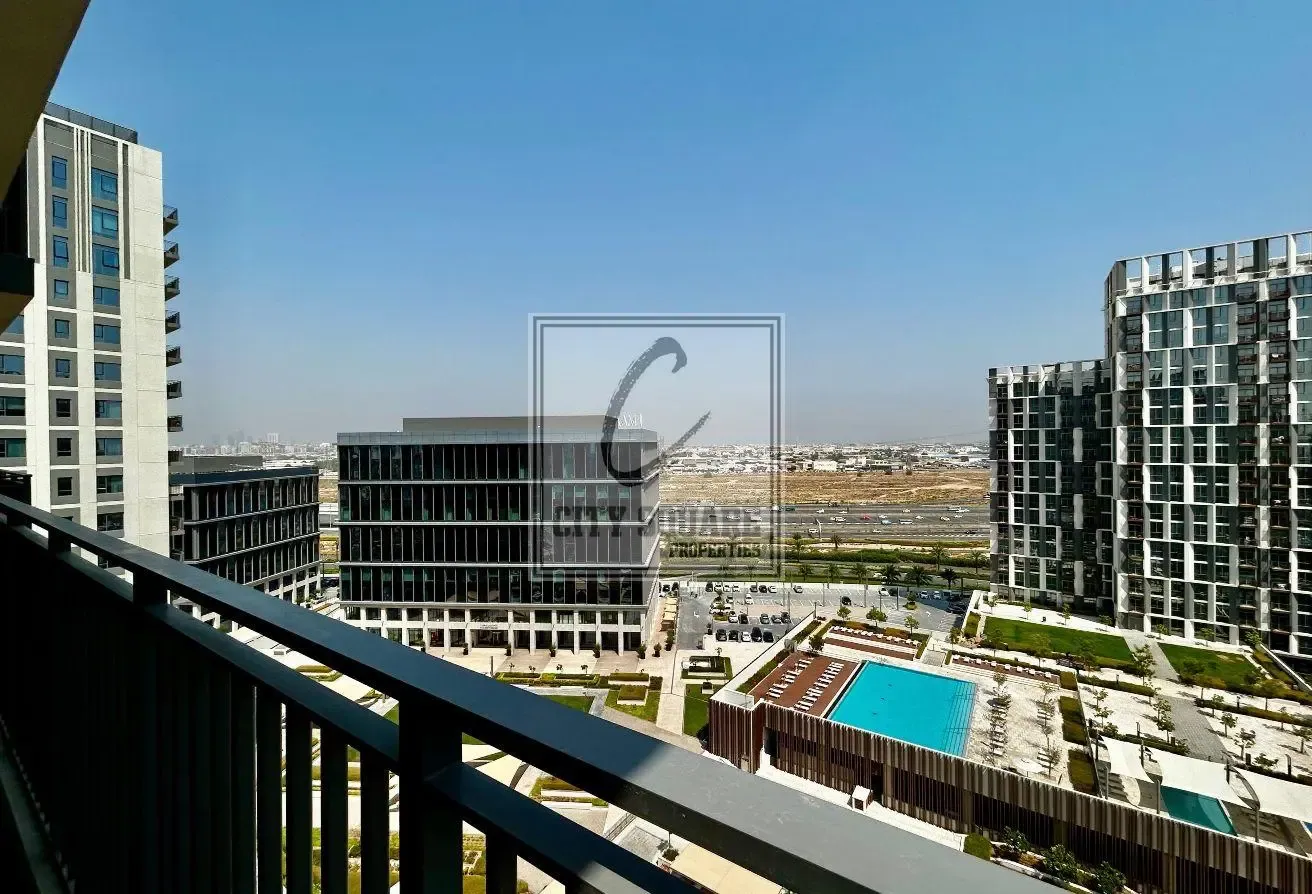 Available Mid September I Higher floor I Bright