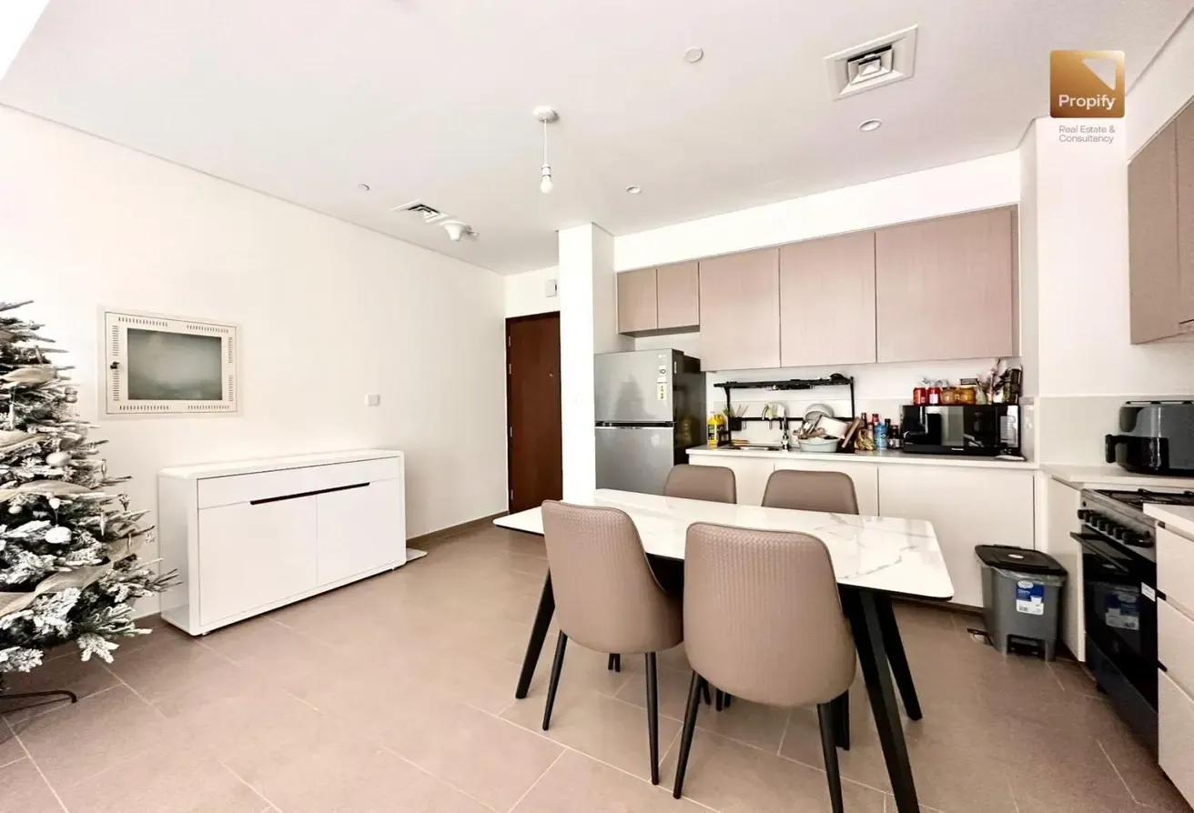Bright 1BR | Premium Emaar Community |