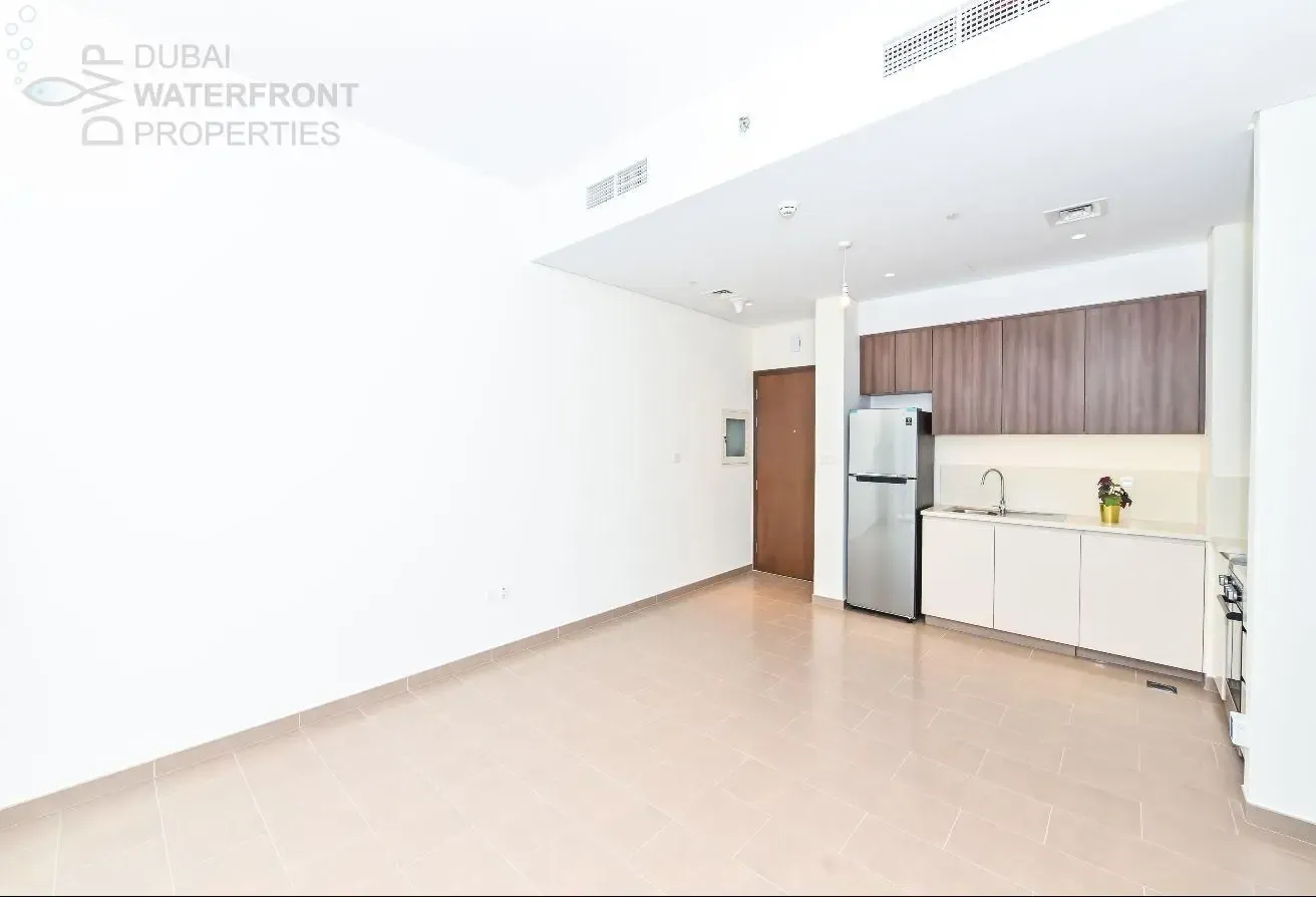 1BR + HALL | HIGH FLOOR | COMMUNITY VIEW