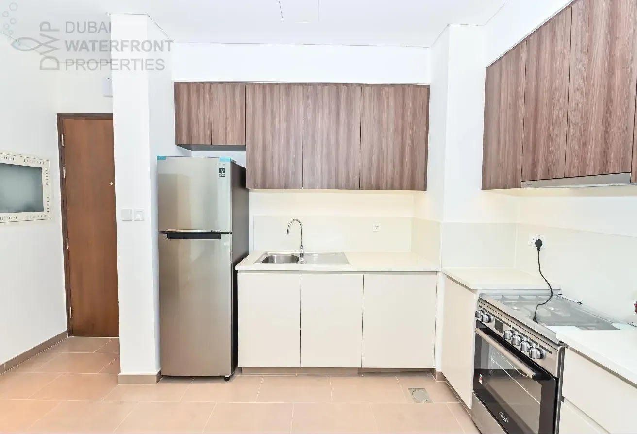 1BR + HALL | HIGH FLOOR | COMMUNITY VIEW