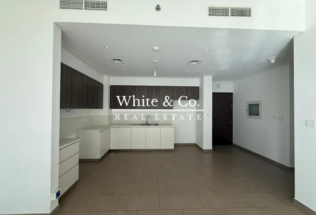 Unfurnished | Vacant Now | Prime location