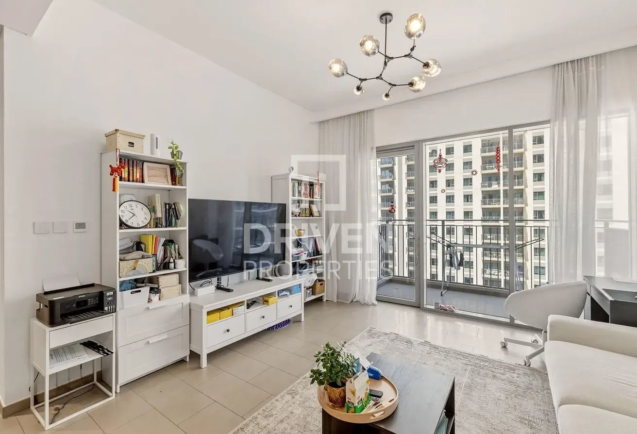 Modern | Spacious Layout | 4 Cheques Available