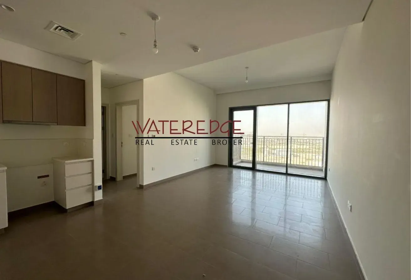 Spacious 1BR | Unfurnished | 2 Cheques