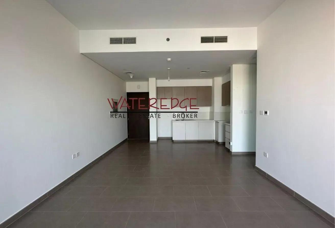 Spacious 1BR | Unfurnished | 2 Cheques