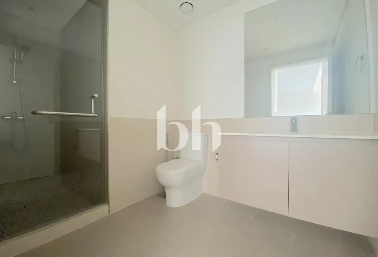 Unfurnished | Mid Floor | Open View | Vacant Now