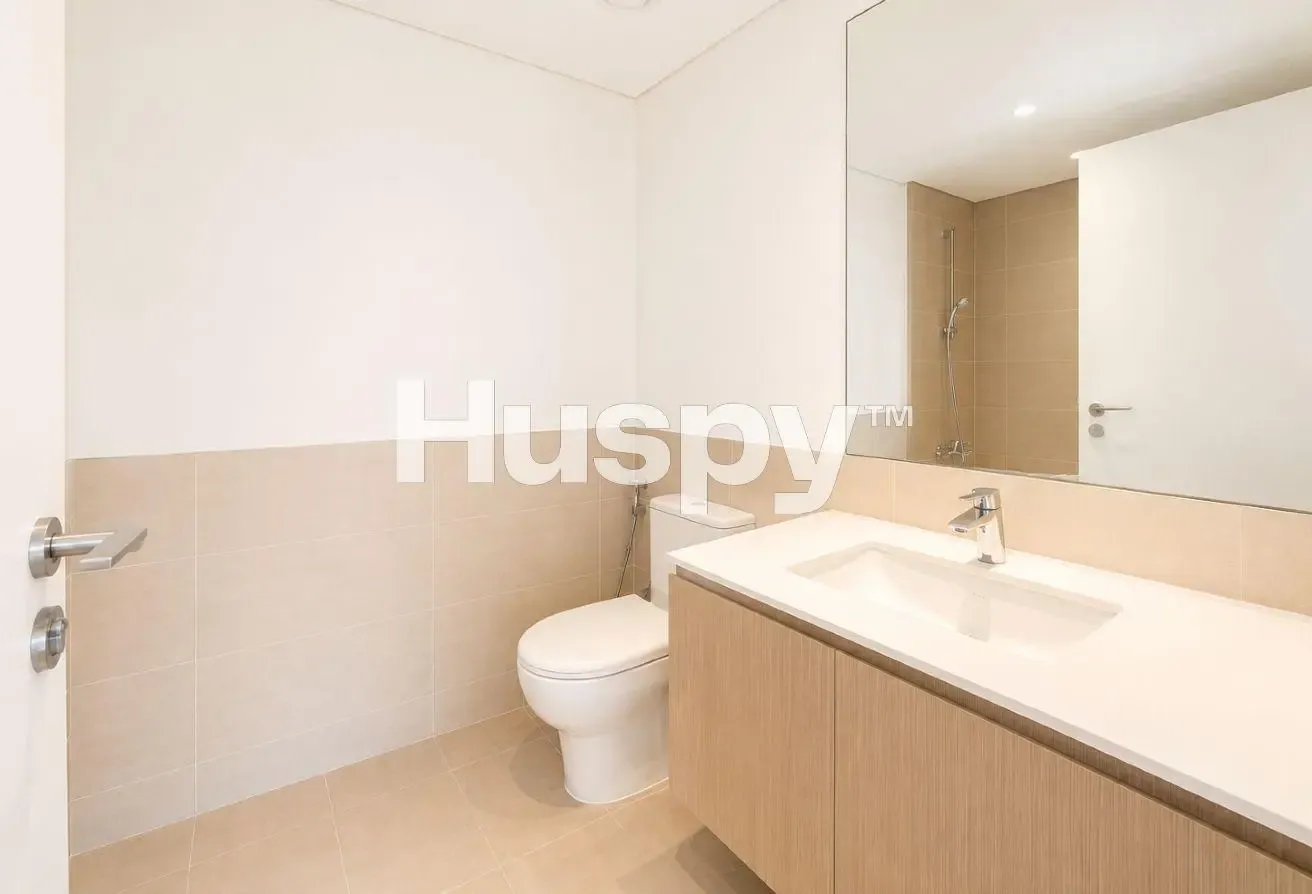 Available Now | Mid Floor | Close to Park