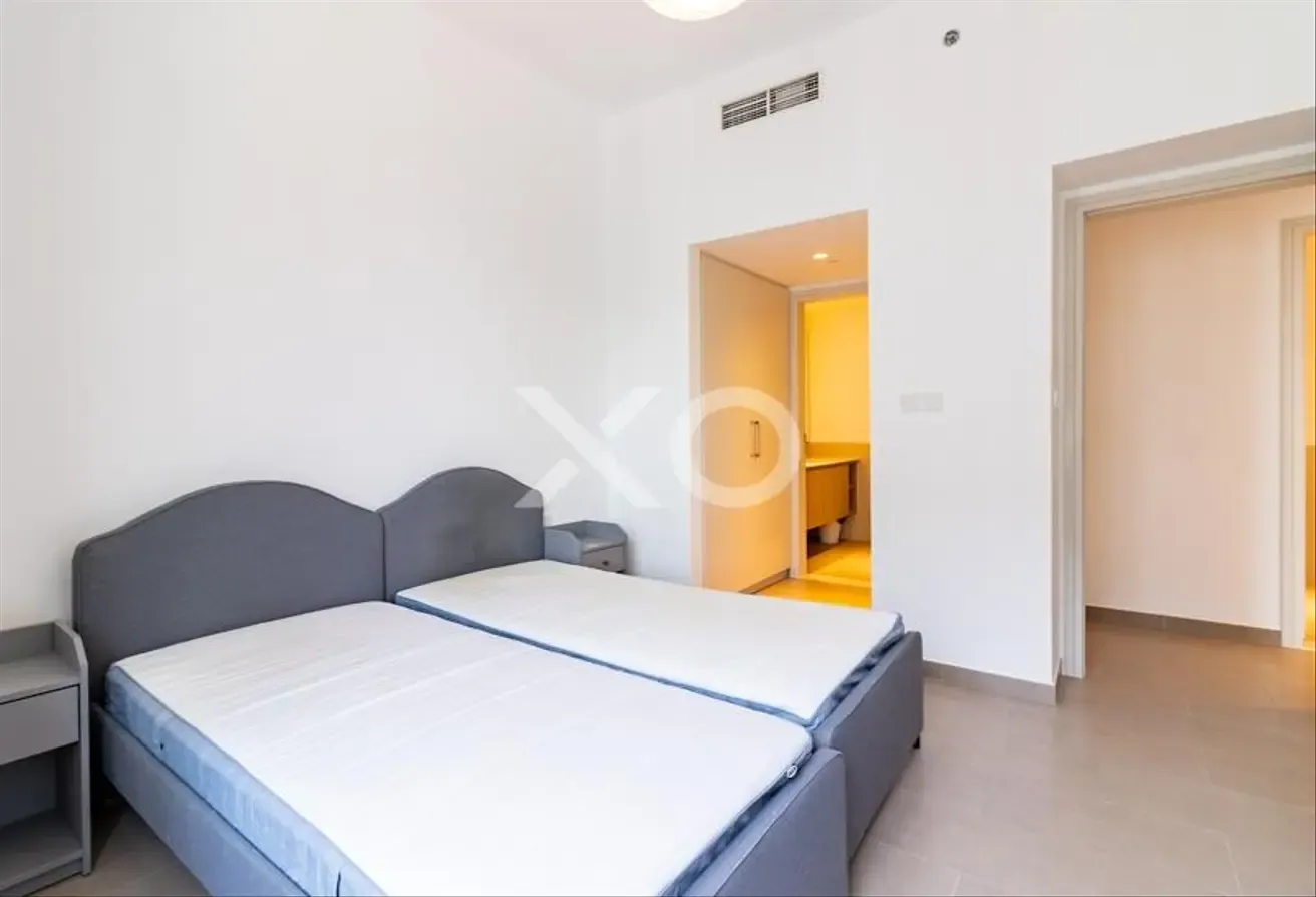 READY TO MOVE | POOL VIEW | HIGH FLOOR