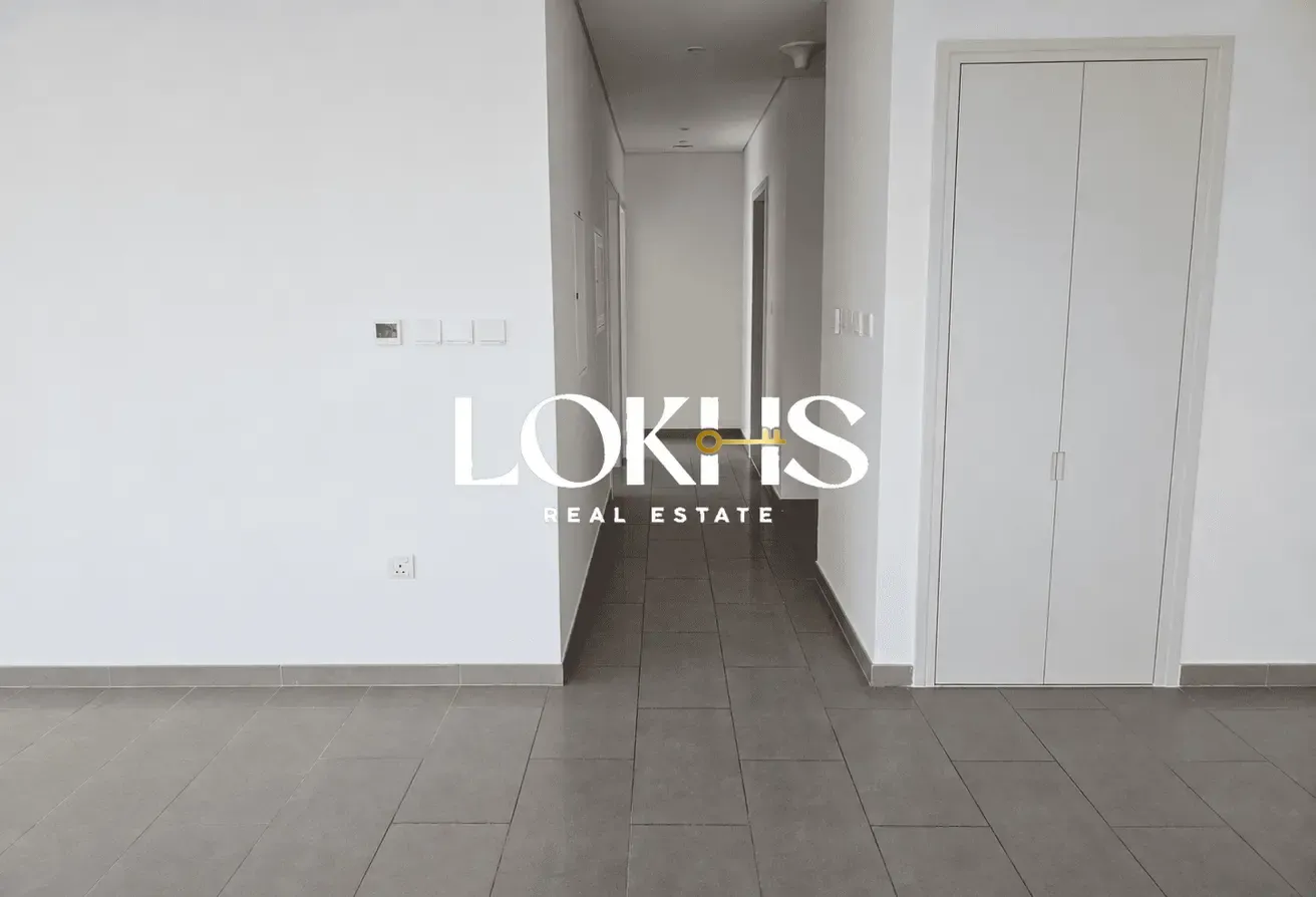 POOL VIEW | HIGH FLOOR | READY TO MOVE IN