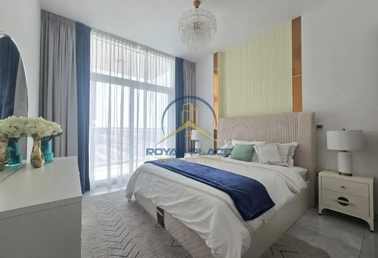 Furnished | Study | Private Pool | Nearby Metro