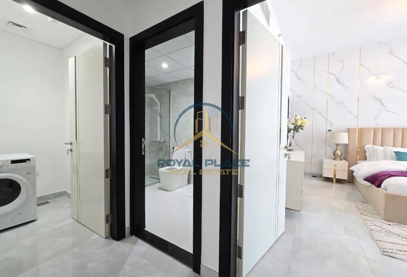NEAREST TO METRO |FULLY FURNISHED | ELEGANT