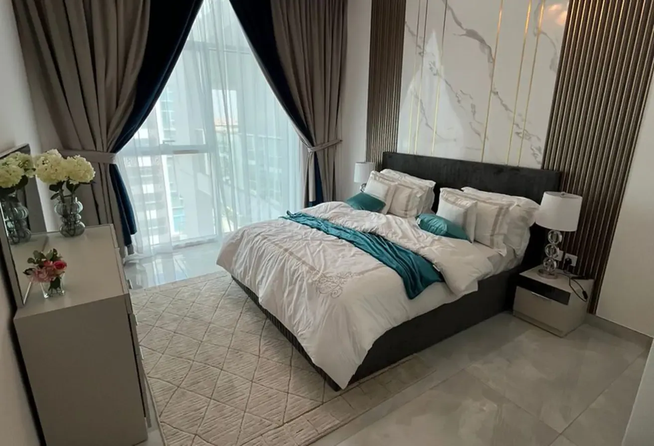 Modern 1 Bed | Fully Furnished | Near Metro