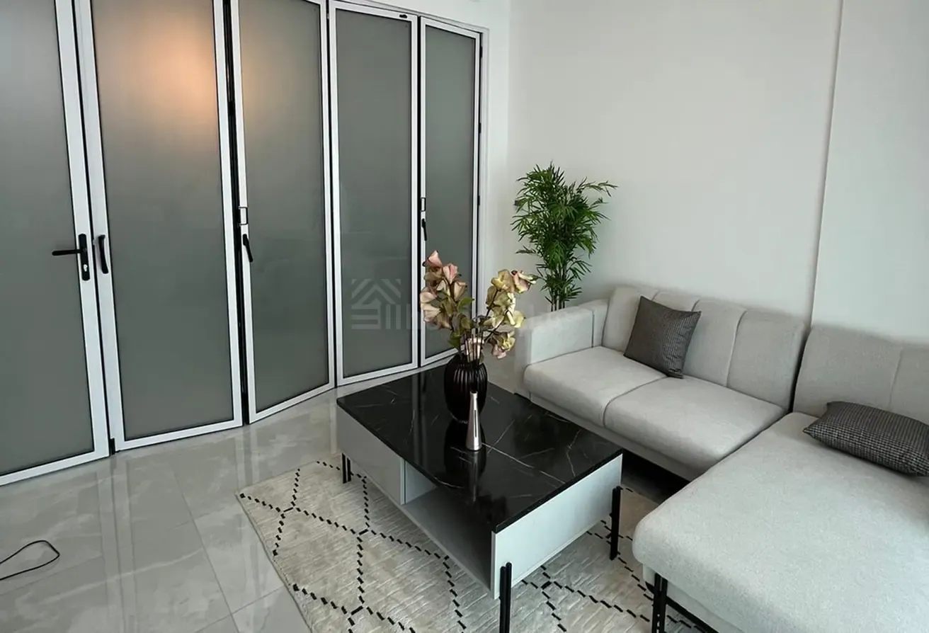 Modern 1 Bed | Fully Furnished | Near Metro
