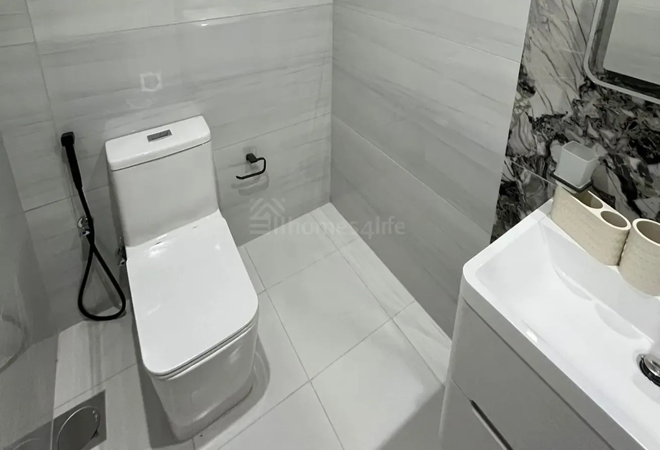 Modern 1 Bed | Fully Furnished | Near Metro