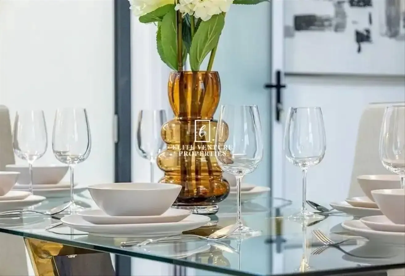 FULLY FURNISHED | ELEGANT 2BHK+PRIVATE OFFICE