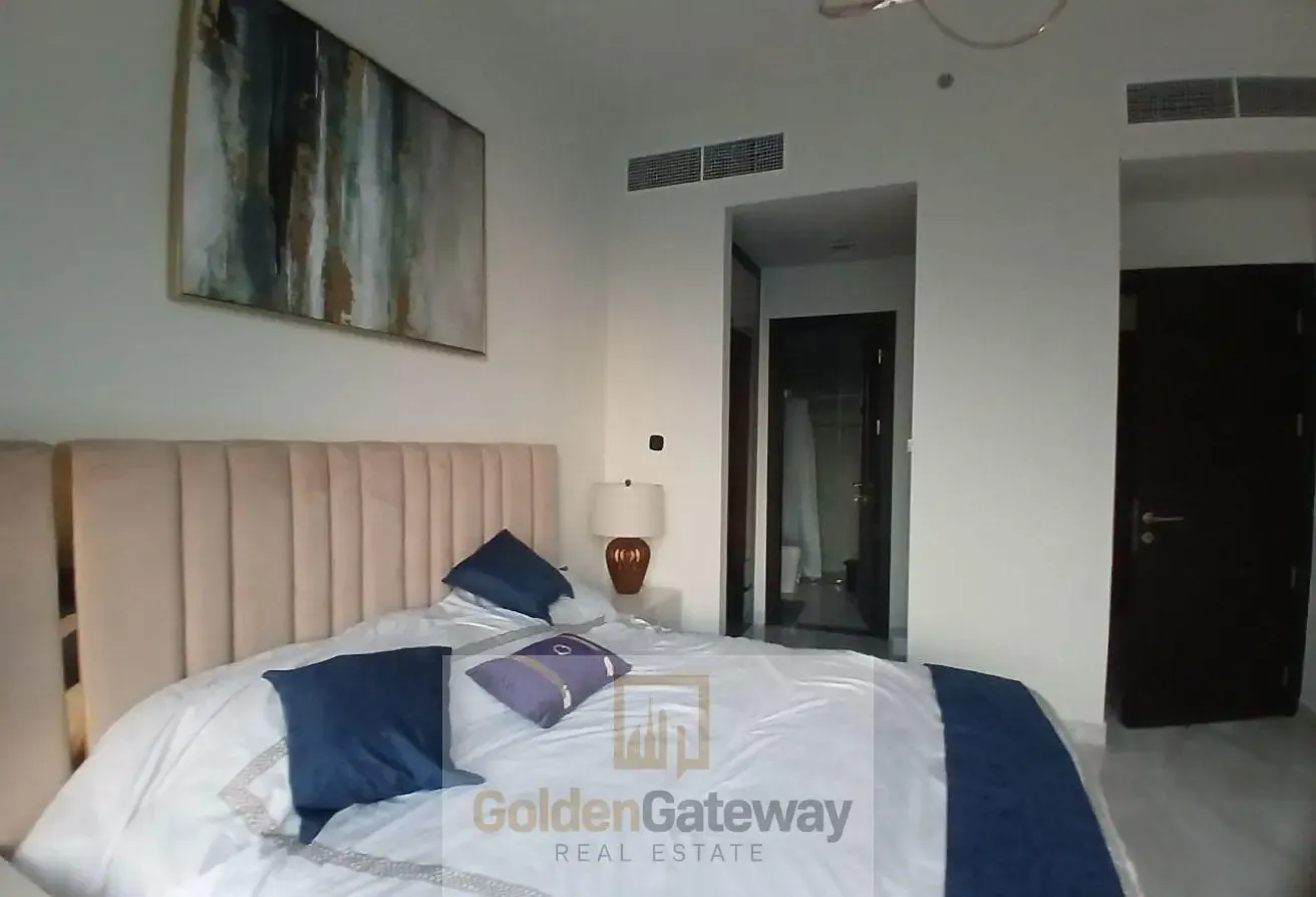 FULLY FURNISHED | NEARBY METRO | VILLA VIEW