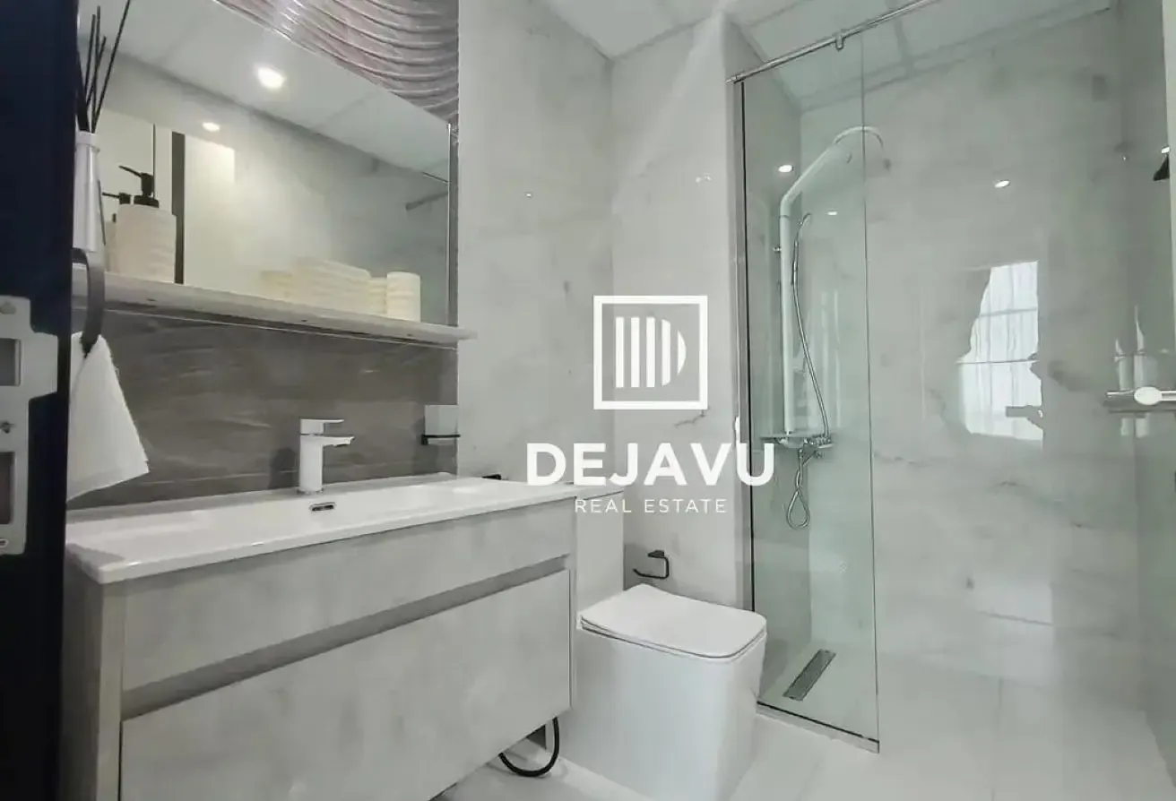 Elegant Home | Metro Access | Premium Amenities