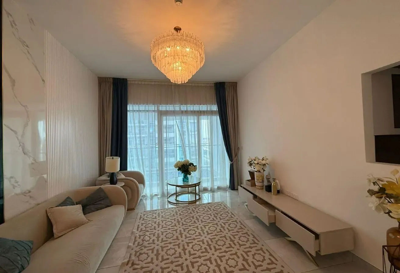 Furnished 3Bed For Rent | Pool view | Near metro