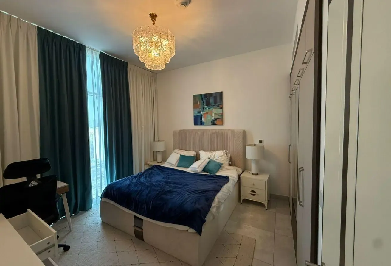 Furnished 3Bed For Rent | Pool view | Near metro