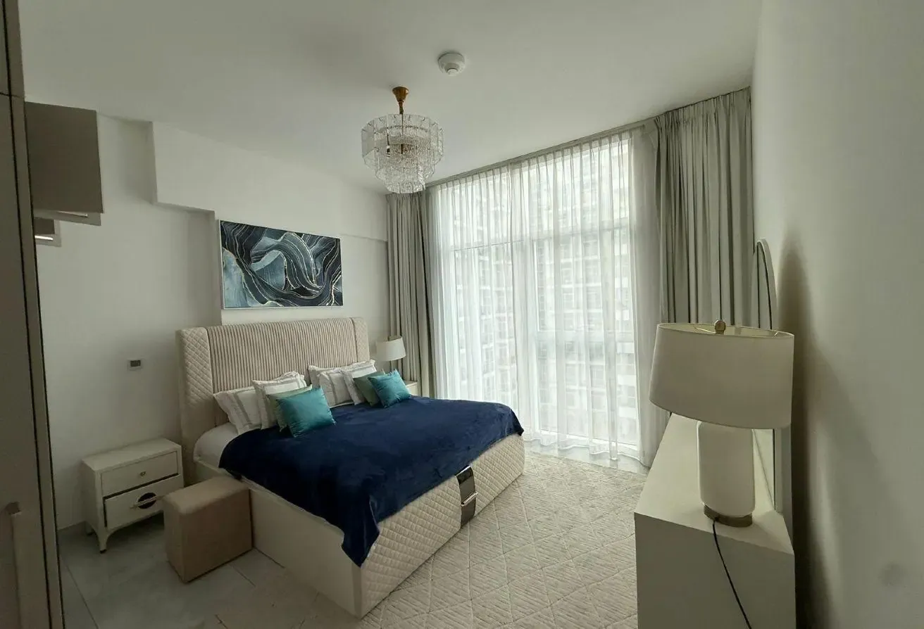 Furnished 3Bed For Rent | Pool view | Near metro