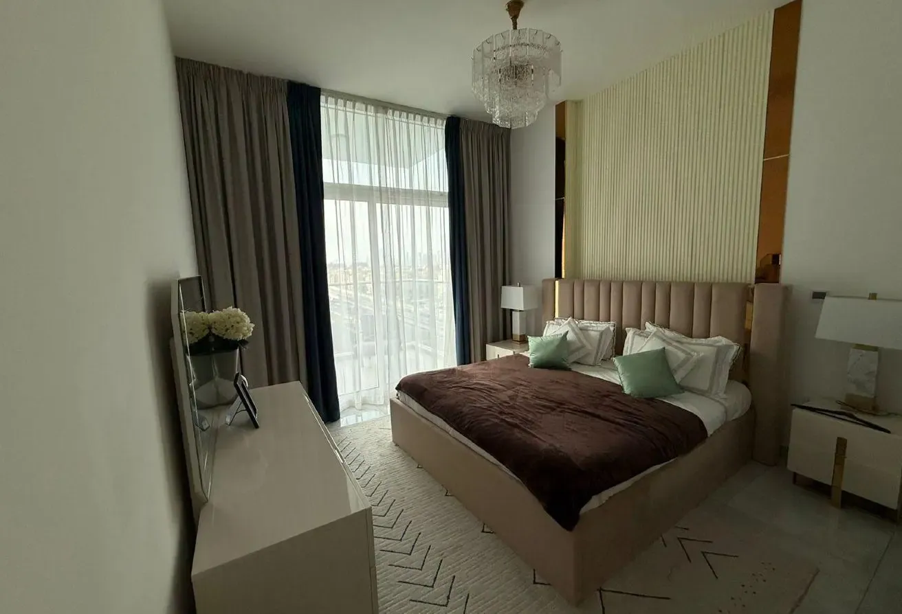 Furnished 3Bed For Rent | Pool view | Near metro