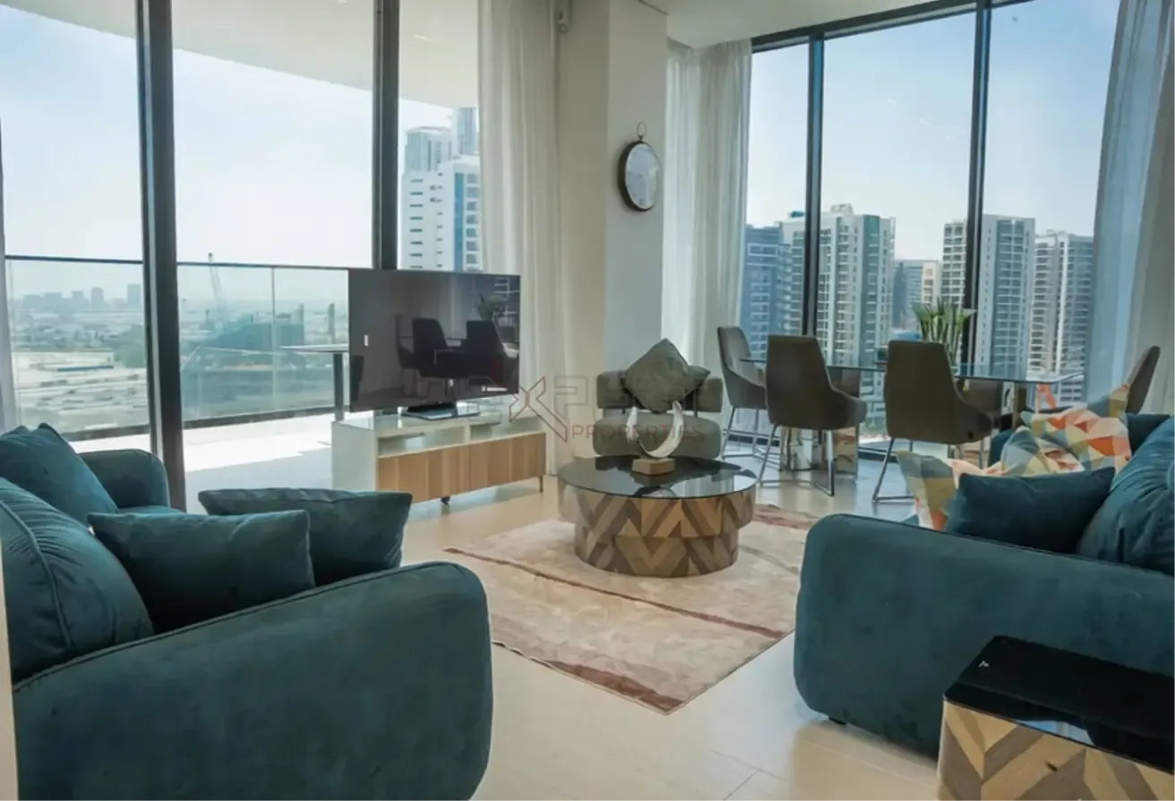 Furnished Apartment | Canal Views | Open Layout