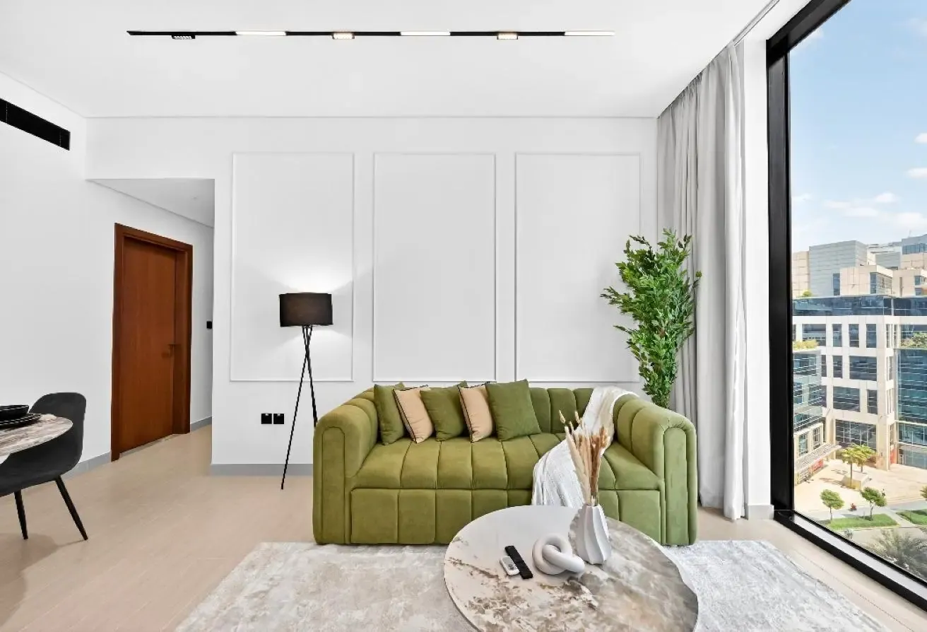 2 BR + Maids | Vacant | Canal View