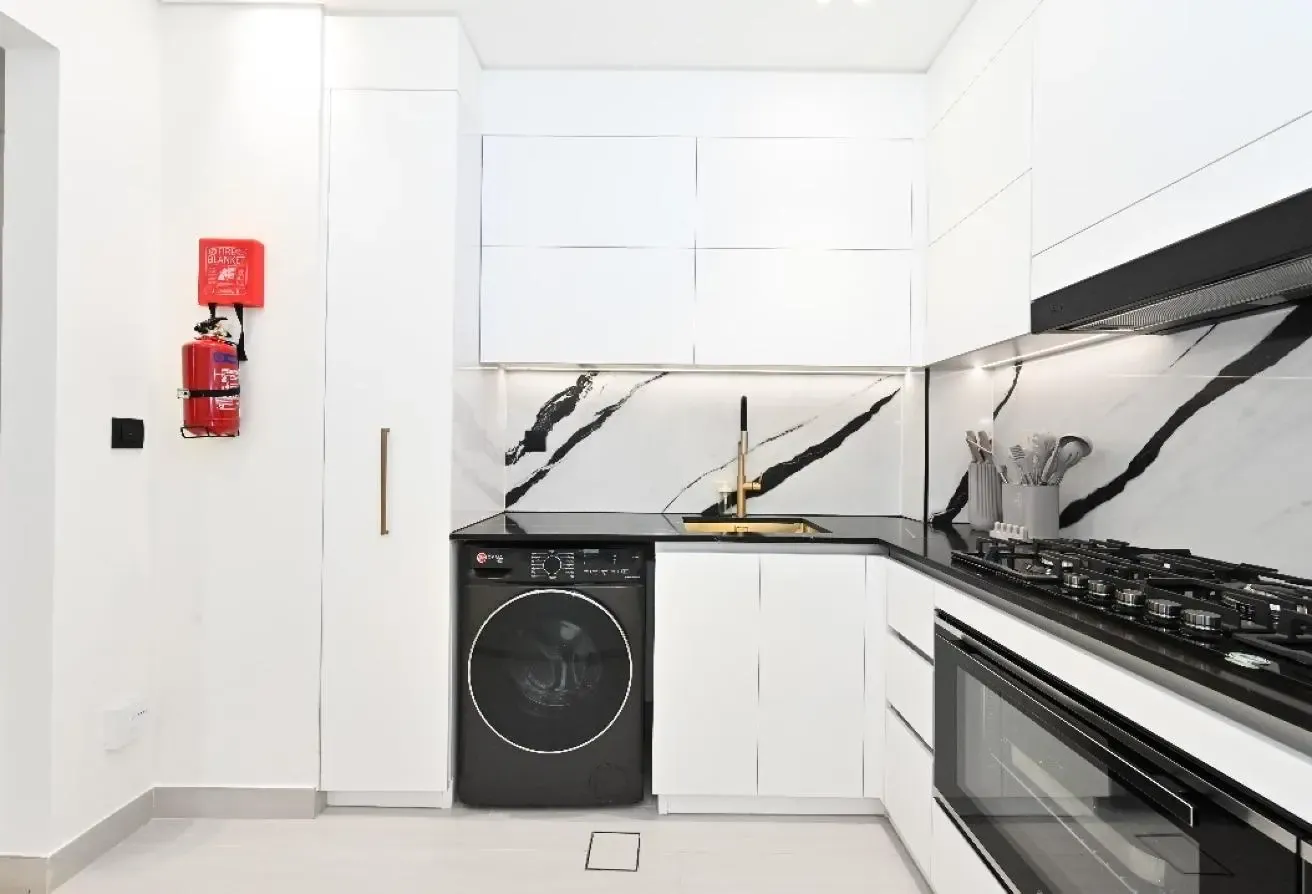 2 BR + Maids | Vacant | Canal View