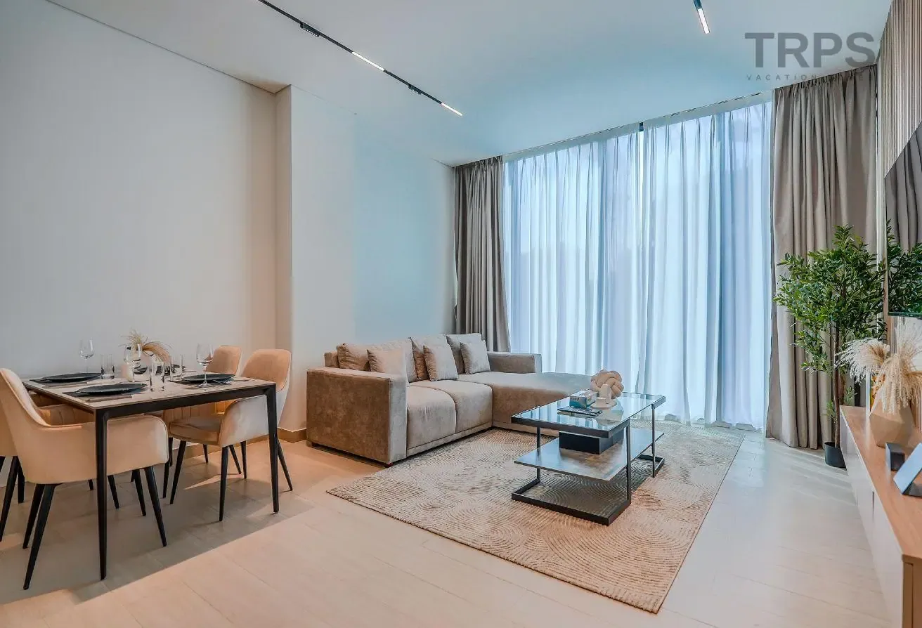 Private Jacuzzi | Modern Furnished | Canal View