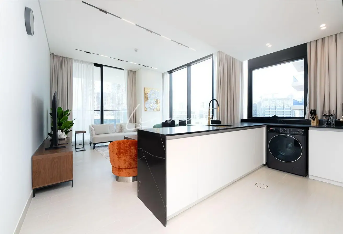 Furnished | Huge Terrace | Private Hot Tub |Vacant