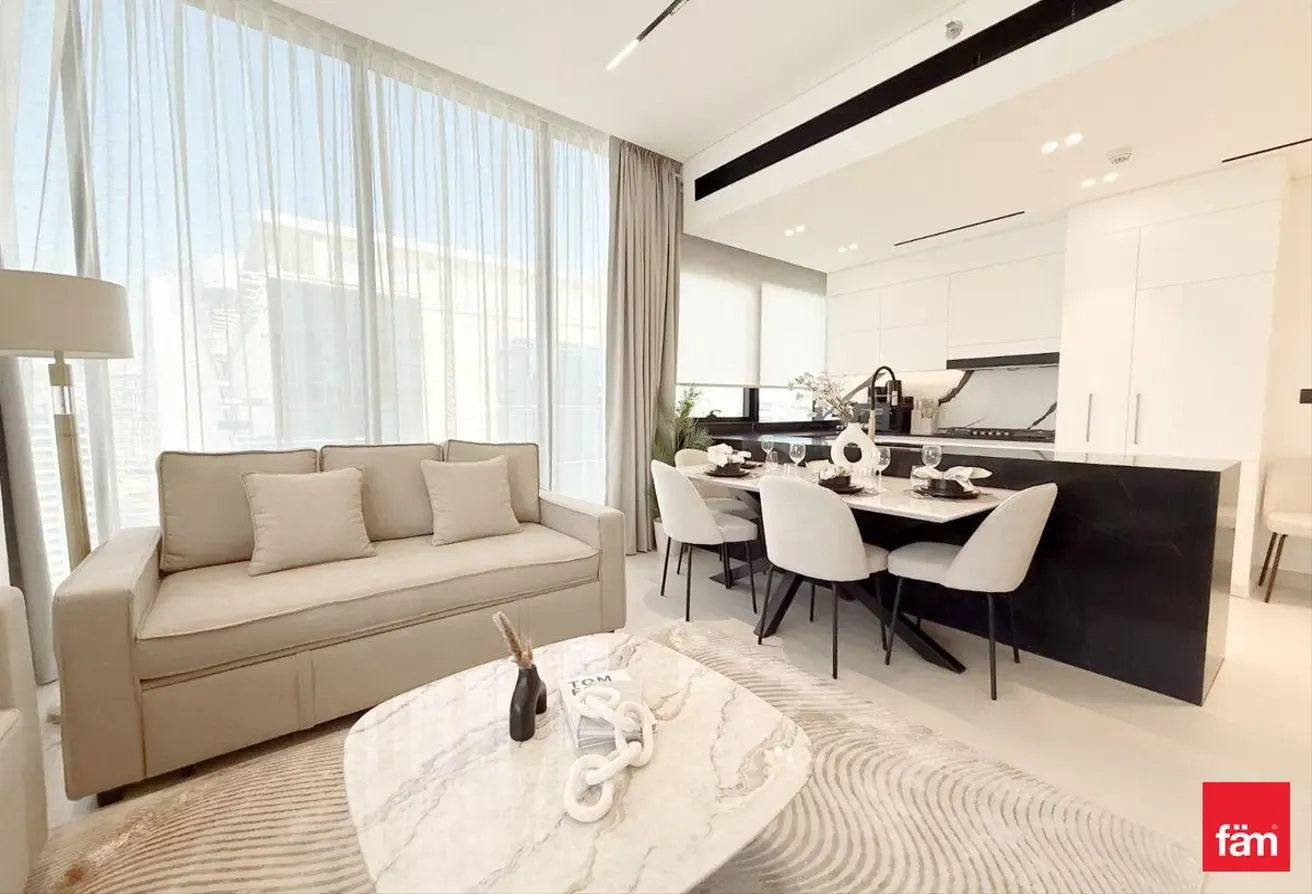 Furnished | High floor | Luxury | Private jacuzzi