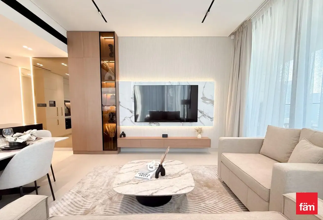 Furnished | High floor | Luxury | Private jacuzzi