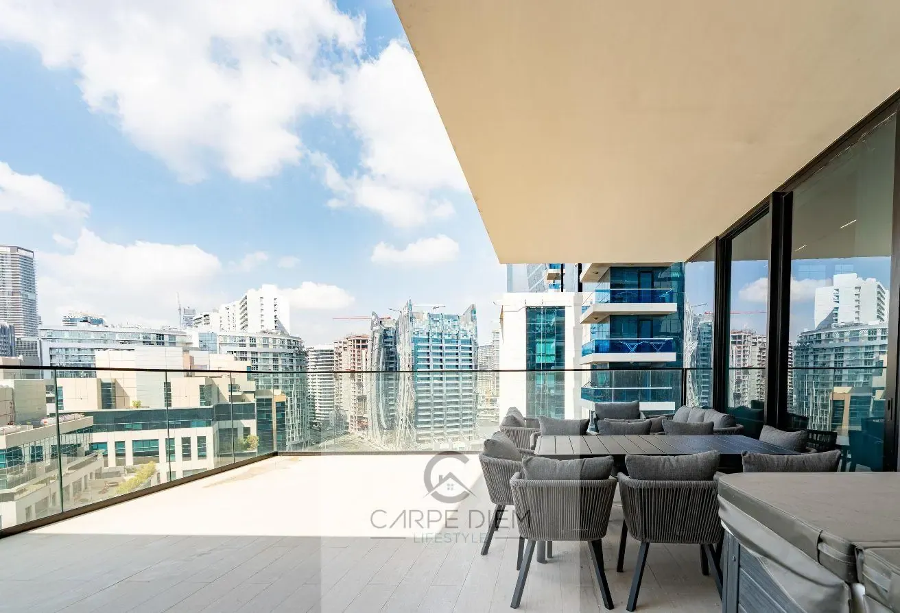 Luxury Canal View 2BR | Trillionaire Residences