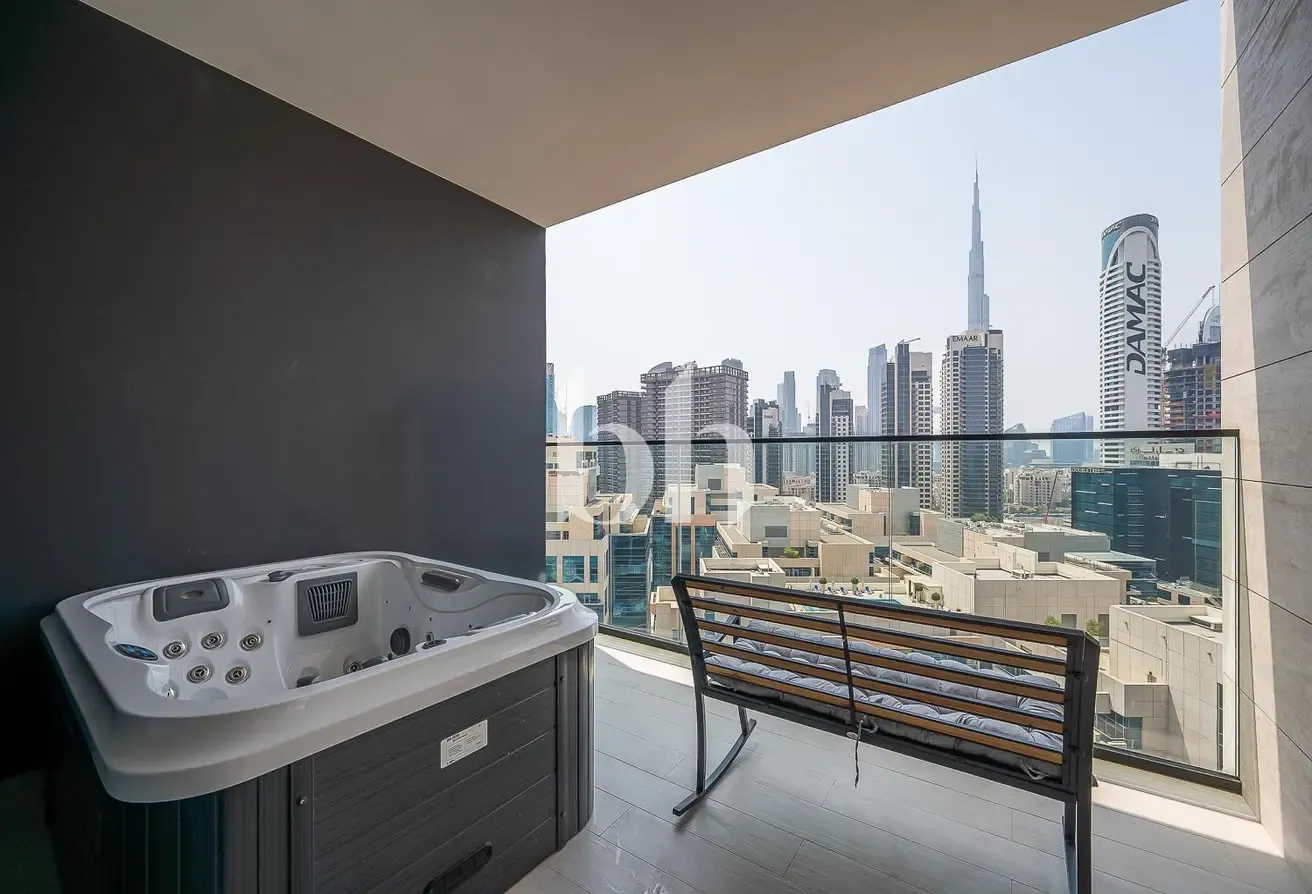 Corner Unit | Flexible Cheques | Burj Khalifa view