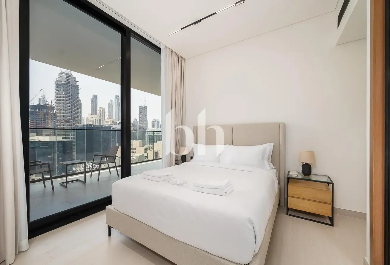 Corner Unit | Flexible Cheques | Burj Khalifa view