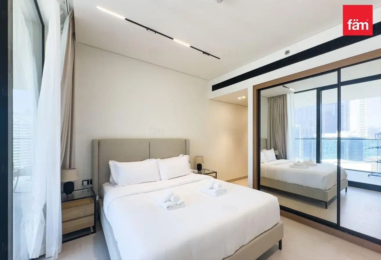 Vacant Now | Canal View | Jacuzzi | Furnished