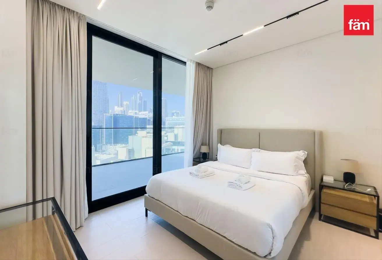 Vacant Now | Canal View | Jacuzzi | Furnished