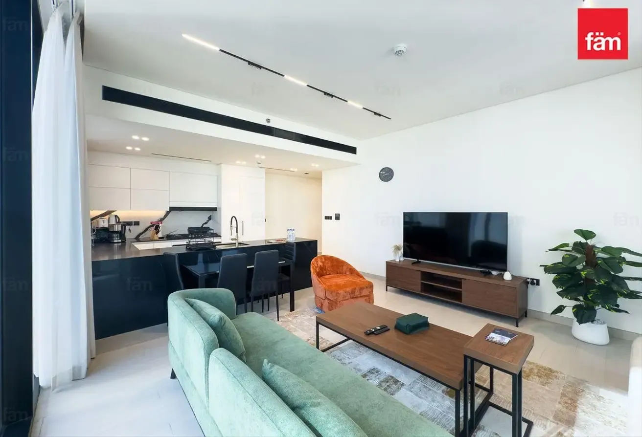 Vacant Now | Canal View | Jacuzzi | Furnished
