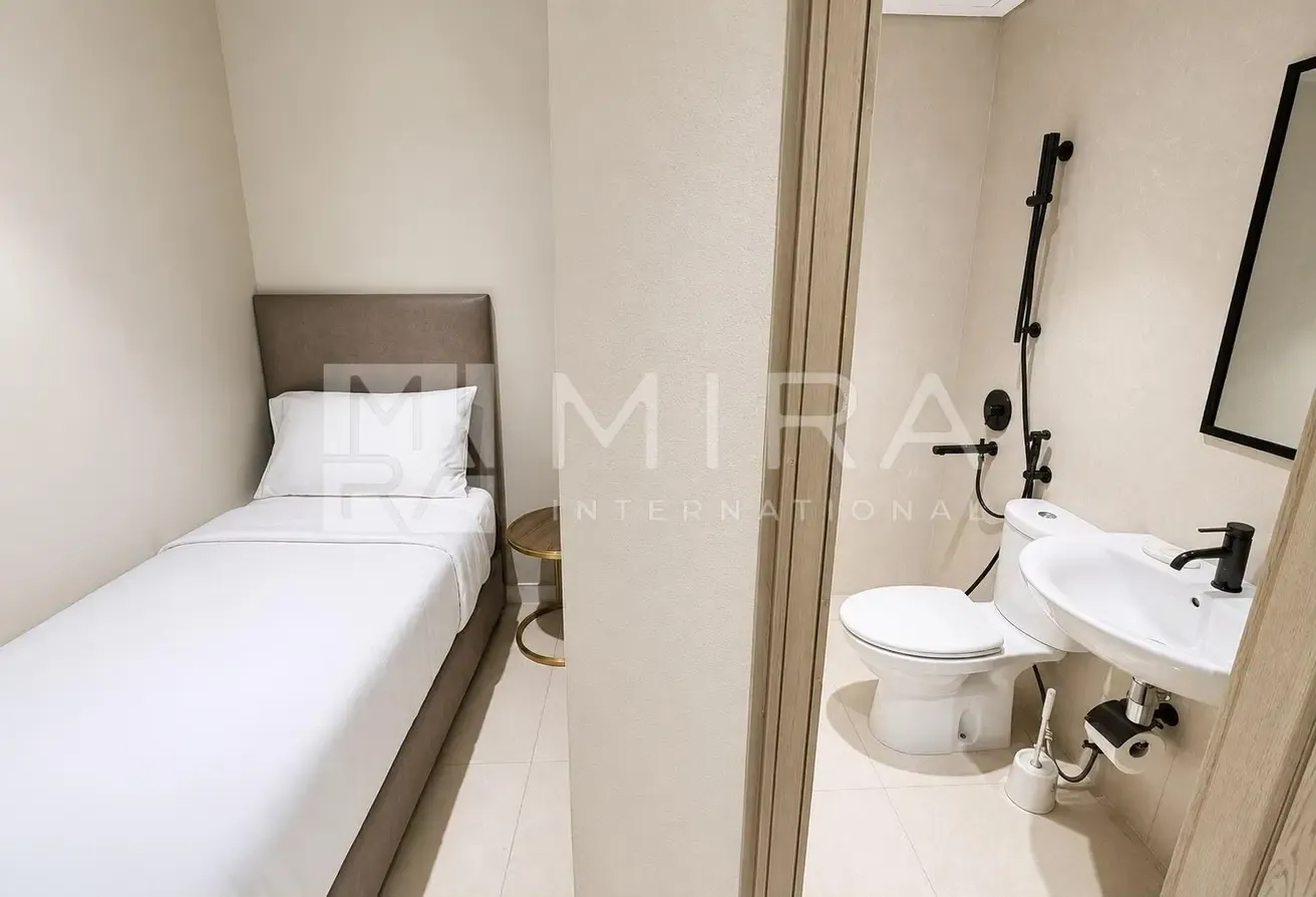 Equipped + Maids | All bills included | Balcony
